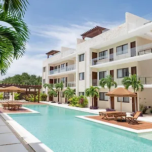 And Penthouse Blue Luxury Kukulkan Appartement