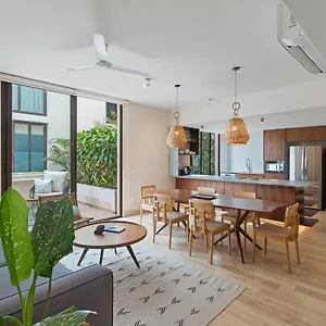 205 Perfect Location 3 Bedrooms Appartement