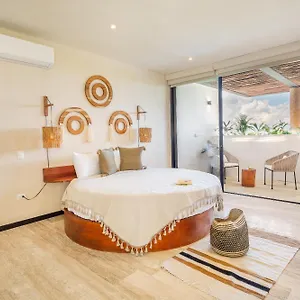 Extraordinary To Choose From Penthouse With Private Pool Or A 2br In Fully Equipped In Apartamento